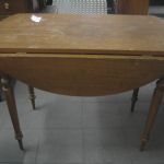 496 1368 DROP-LEAF TABLE